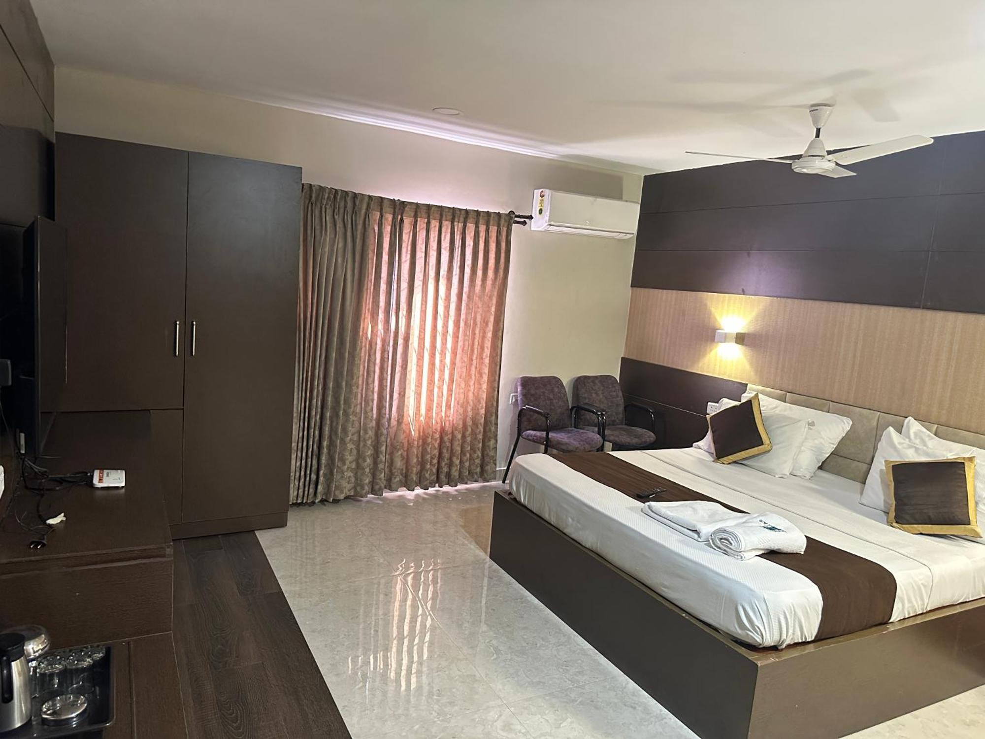 Hotel Aiba Regency Coimbatore Exterior foto